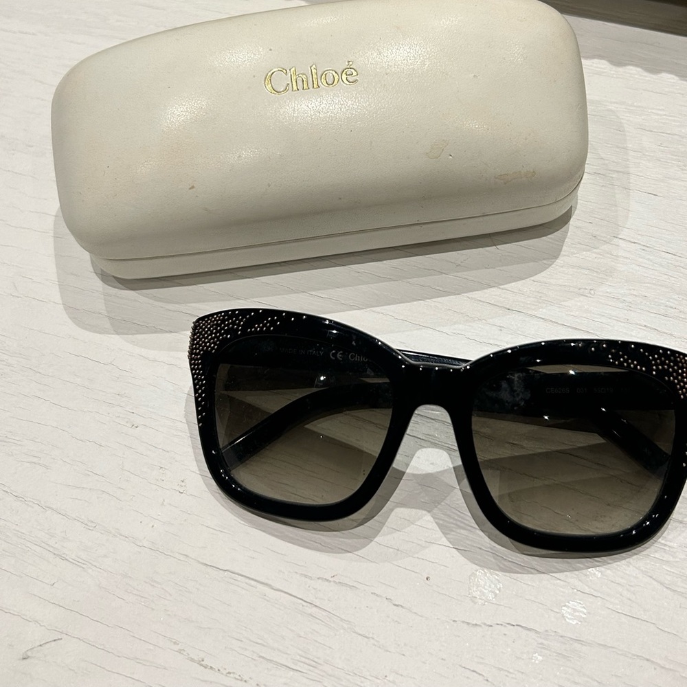 Chloe sunglasses 🕶️